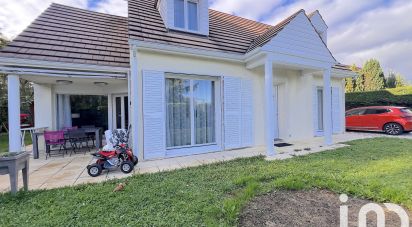 Traditional house 6 rooms of 147 m² in Lésigny (77150)