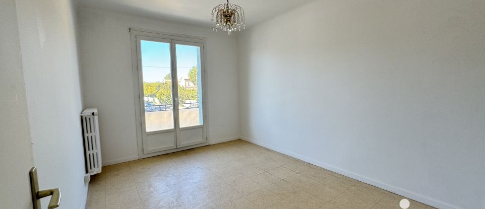 Appartement 4 pièces de 103 m² à Avignon (84000)