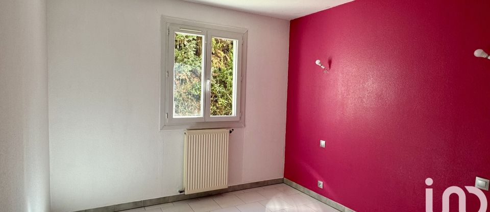 Appartement 4 pièces de 92 m² à Monteux (84170)