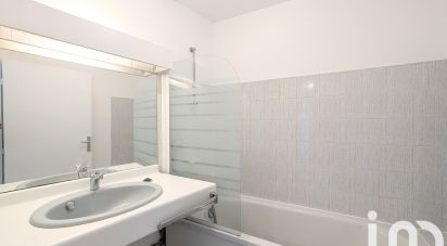 Appartement 3 pièces de 67 m² à Bordeaux (33200)