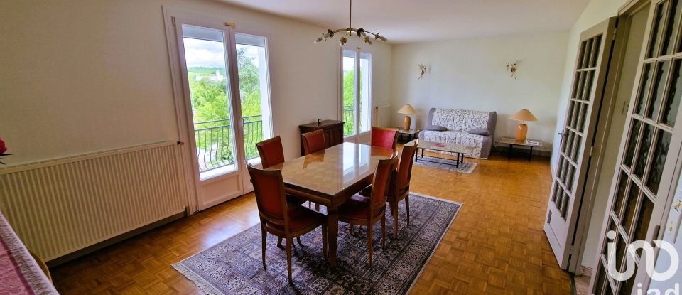 Traditional house 6 rooms of 135 m² in Villevallier (89330)