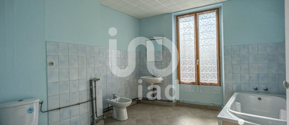 House 8 rooms of 293 m² in Touquin (77131)