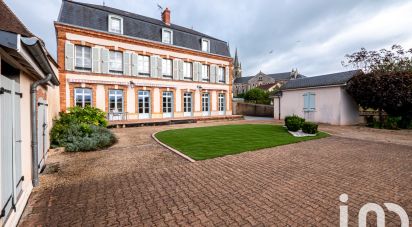 Maison 18 pièces de 350 m² à Bourbon-Lancy (71140)