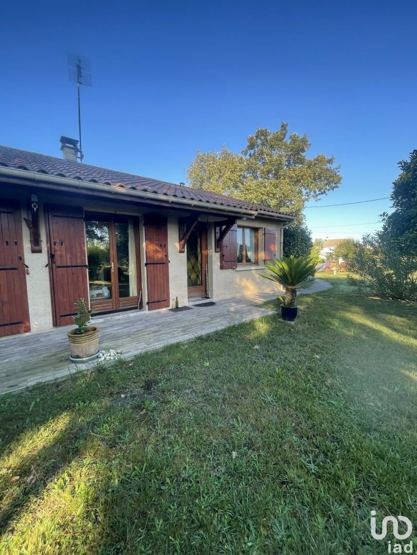 Maison 4 pièces de 90 m² à Montpon-Ménestérol (24700)