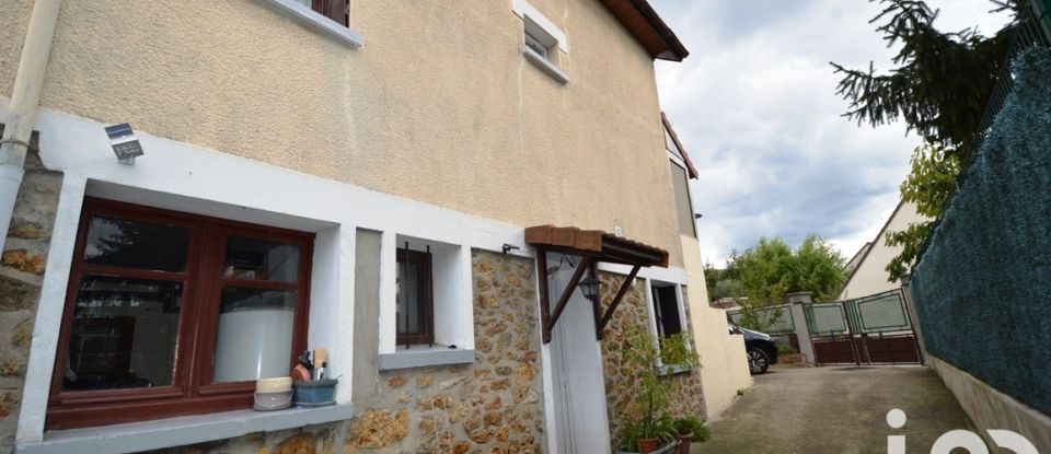 Traditional house 6 rooms of 120 m² in Champigny-sur-Marne (94500)