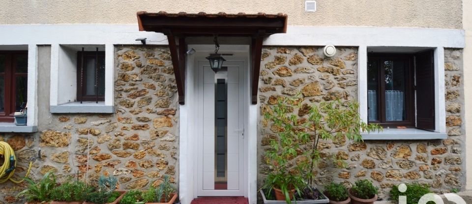 Traditional house 6 rooms of 120 m² in Champigny-sur-Marne (94500)