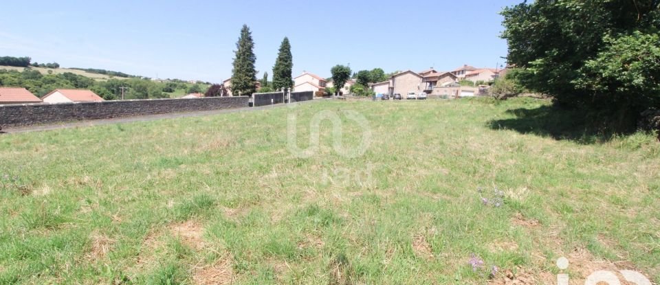 Terrain de 1 200 m² à Saint-Victor-et-Melvieu (12400)