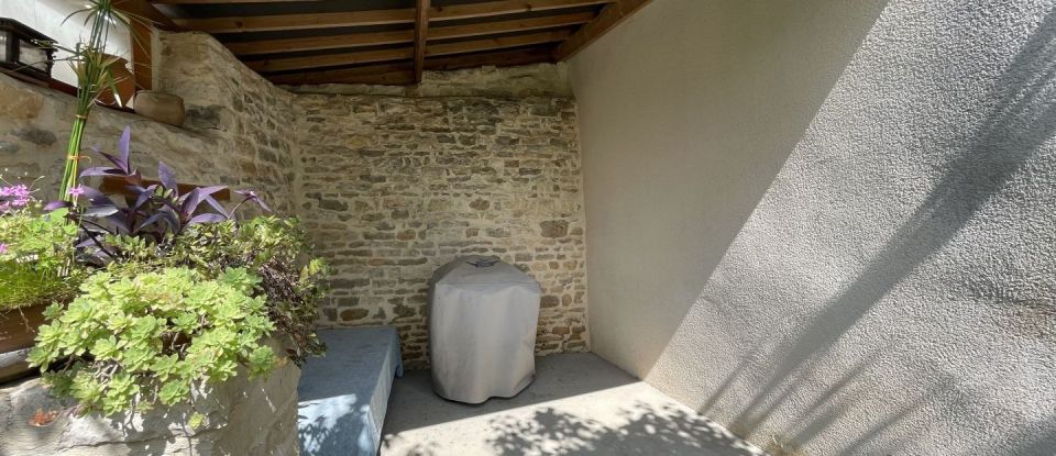 Maison 7 pièces de 124 m² à Chaunay (86510)