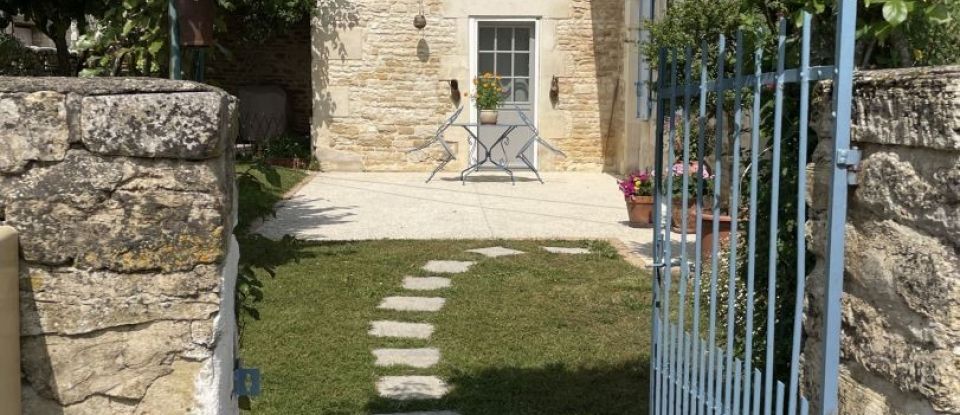 House 7 rooms of 124 m² in Chaunay (86510)