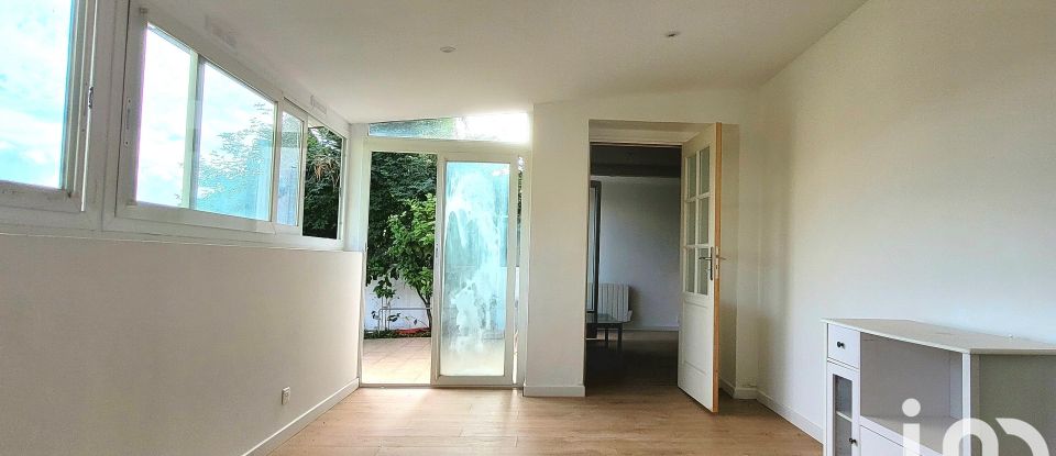 Appartement 2 pièces de 49 m² à Nice (06200)