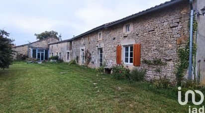 Country house 7 rooms of 328 m² in Sainte-Soline (79120)