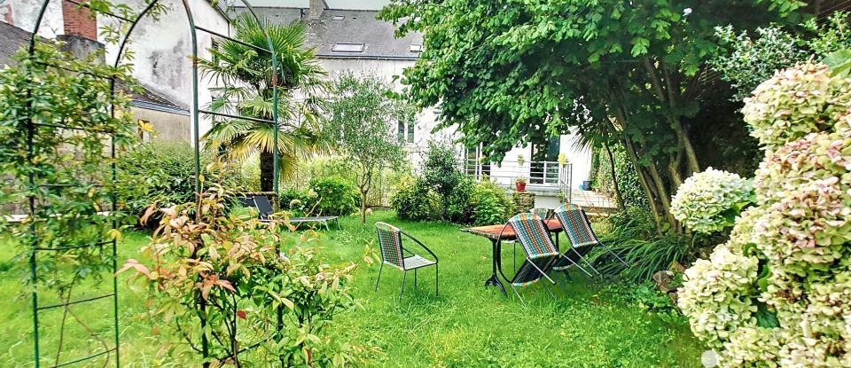 Town house 7 rooms of 200 m² in Quimperlé (29300)