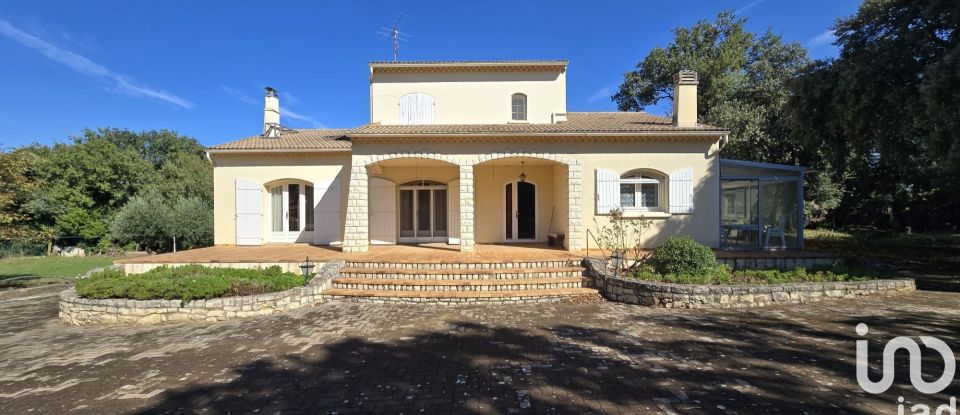 Traditional house 5 rooms of 160 m² in Piolenc (84420)