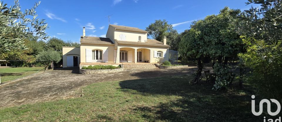 Traditional house 5 rooms of 160 m² in Piolenc (84420)