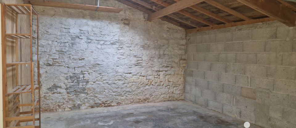 Maison 4 pièces de 116 m² à Taizé-Aizie (16700)