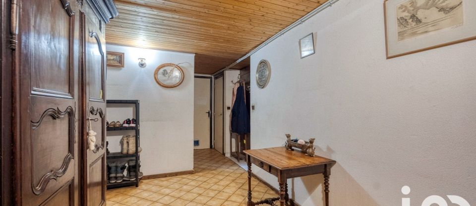 Maison traditionnelle 4 pièces de 209 m² à Biviers (38330)