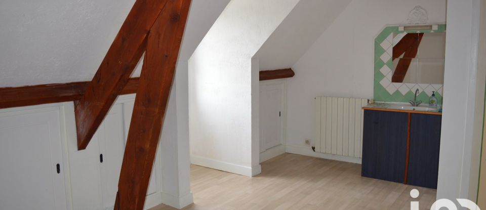 Maison traditionnelle 7 pièces de 121 m² à Auxerre (89000)