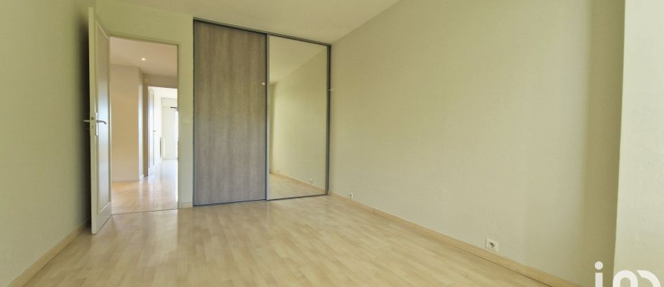 Appartement 3 pièces de 73 m² à Le Cannet (06110)