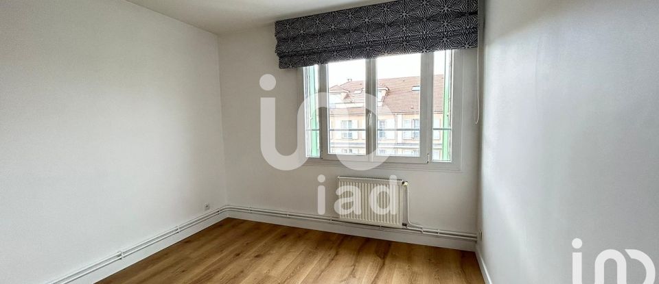 Appartement 4 pièces de 79 m² à Rueil-Malmaison (92500)