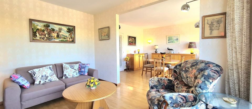 Appartement 4 pièces de 75 m² à Corbeil-Essonnes (91100)