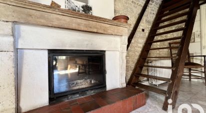 House 11 rooms of 258 m² in Chambon (17290)