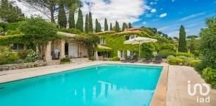 House 5 rooms of 367 m² in Mougins (06250)