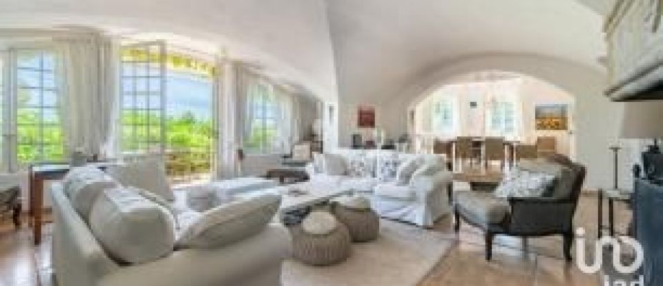 House 5 rooms of 367 m² in Mougins (06250)