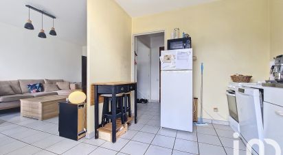 Appartement 3 pièces de 49 m² à Grenoble (38100)