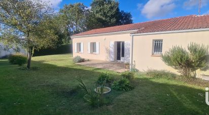 House 4 rooms of 96 m² in Préguillac (17460)