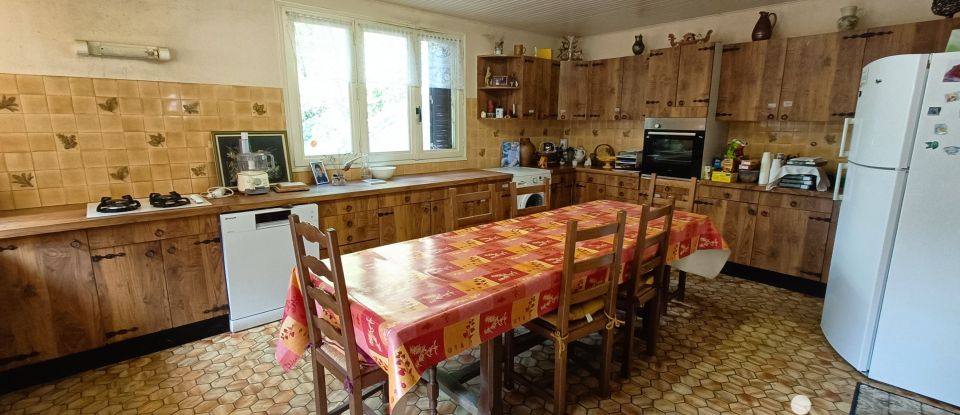 House 7 rooms of 152 m² in Saint-Arnoult (41800)