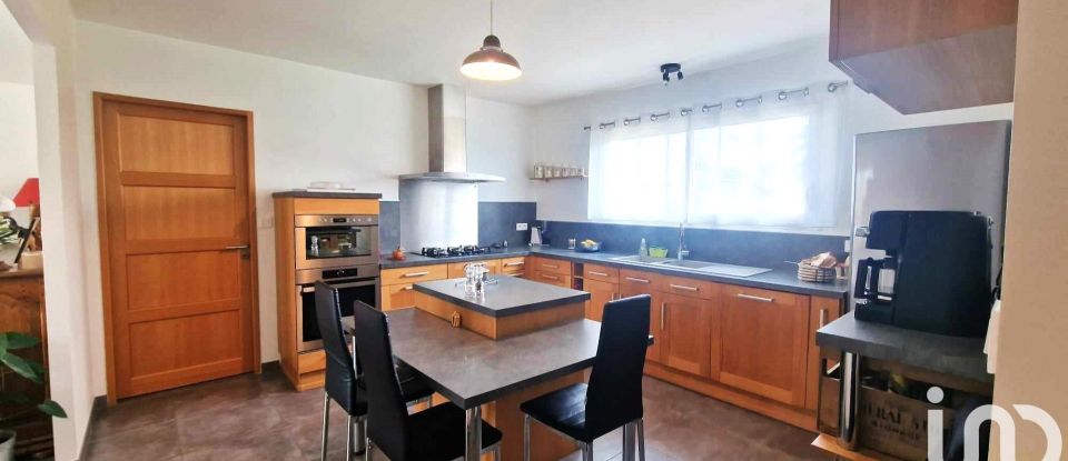 Maison 5 pièces de 132 m² à Castelsarrasin (82100)