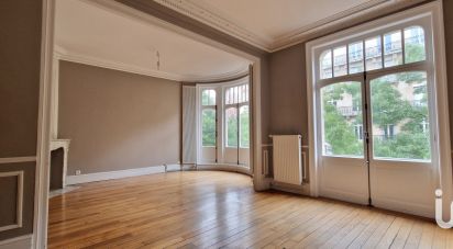 Appartement 4 pièces de 100 m² à Lille (59800)