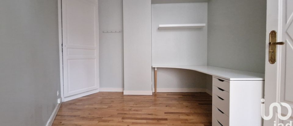 Appartement 4 pièces de 100 m² à Lille (59800)