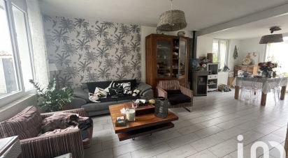 House 5 rooms of 140 m² in Lagord (17140)