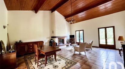 Traditional house 4 rooms of 117 m² in Villate (31860)