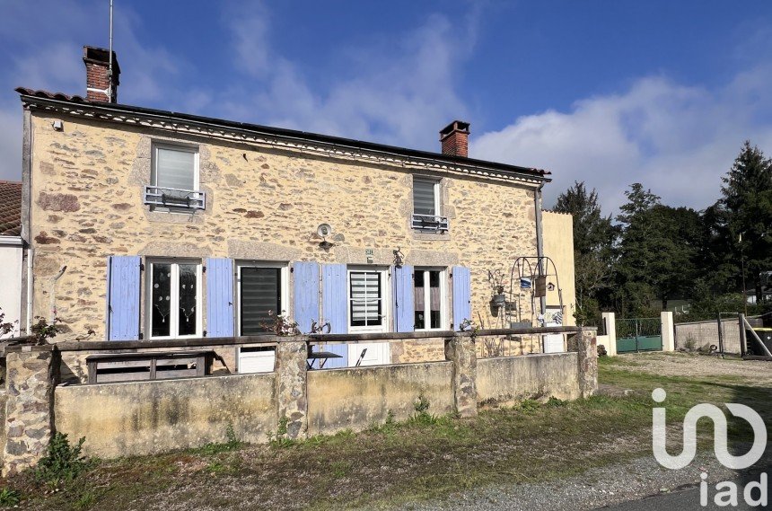 Village house 6 rooms of 140 m² in Sainte-Flaive-des-Loups (85150)