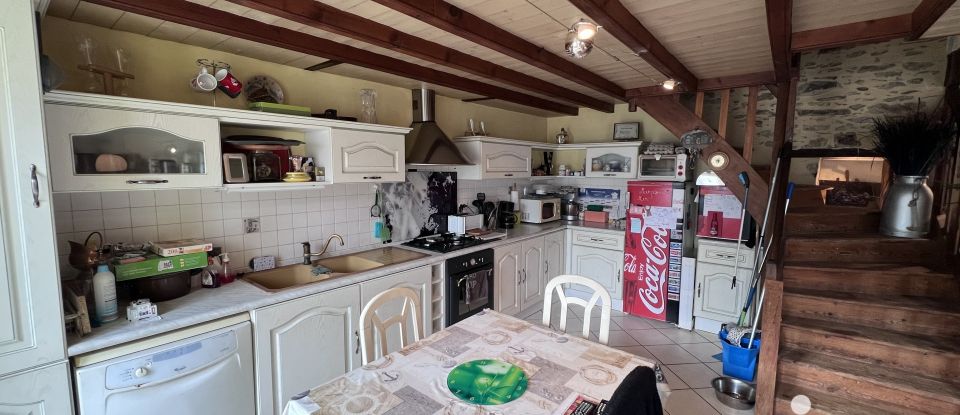 Village house 6 rooms of 140 m² in Sainte-Flaive-des-Loups (85150)