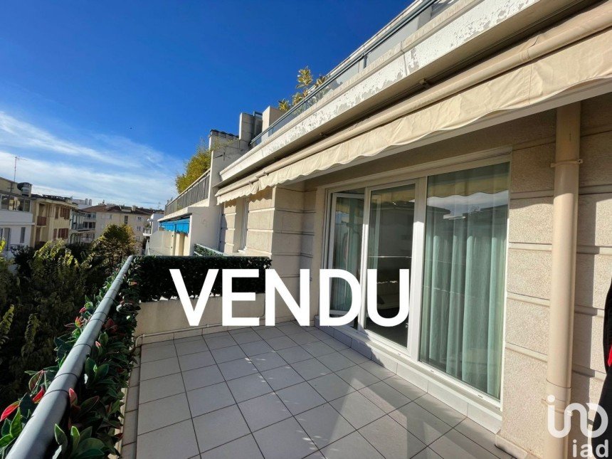 Appartement 3 pièces de 69 m² à Antibes (06600)