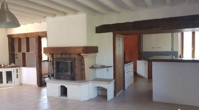 House 8 rooms of 176 m² in Courtisols (51460)