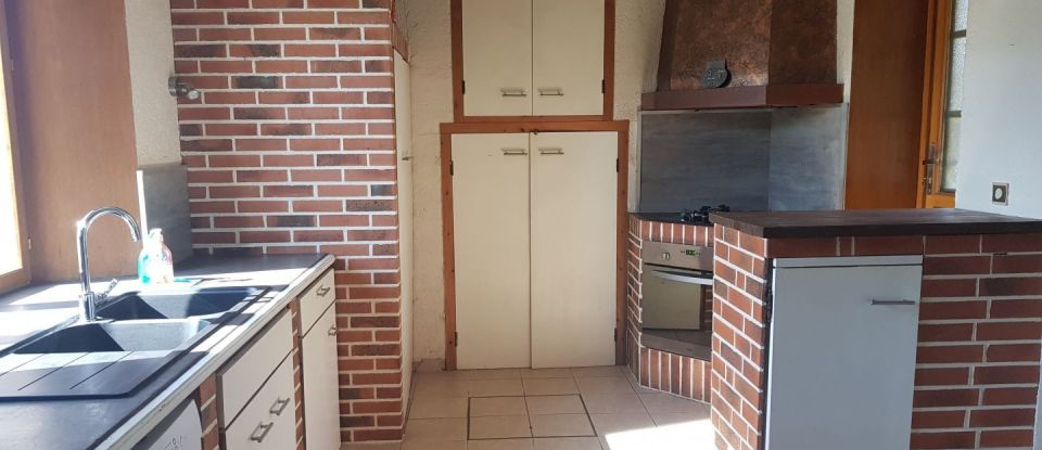 Maison 8 pièces de 176 m² à Courtisols (51460)