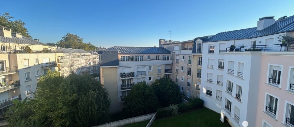 Appartement 4 pièces de 87 m² à Le Plessis-Robinson (92350)