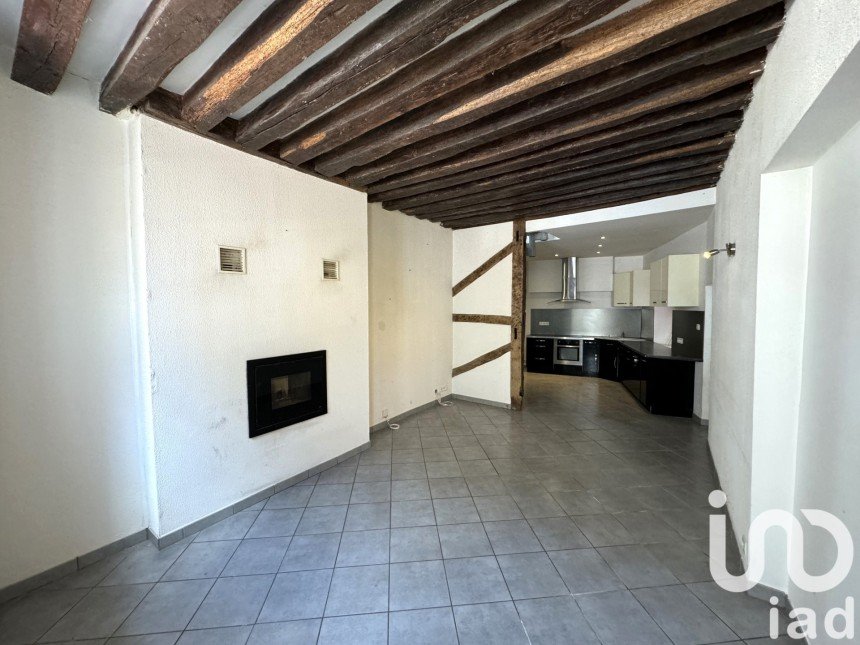 Maison 4 pièces de 93 m² à Moulins (03000)