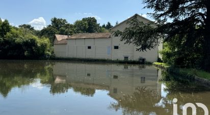 Maison 6 pièces de 144 m² à Trévol (03460)