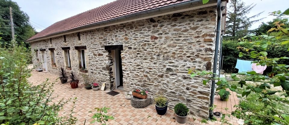 Longère 5 pièces de 130 m² à GONNEVILLE (50330)