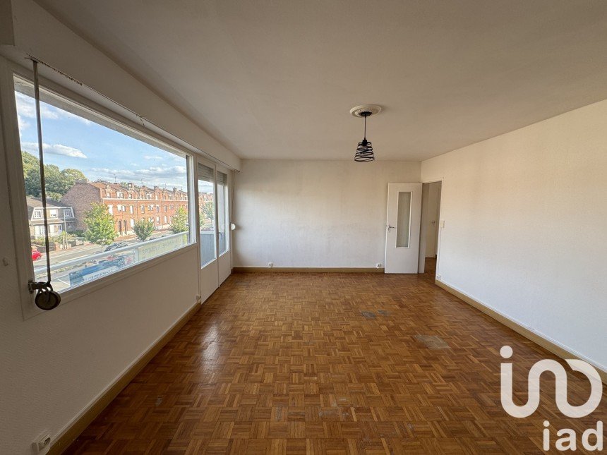 Appartement 6 pièces de 100 m² à Douai (59500)