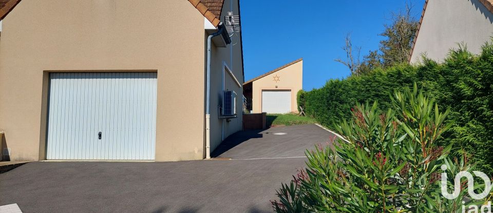 Maison traditionnelle 5 pièces de 156 m² à Mulsanne (72230)