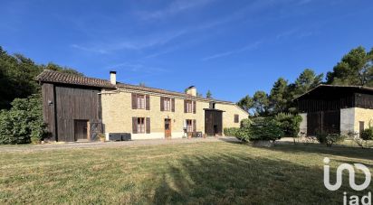 Maison de campagne 6 pièces de 240 m² à Sigalens (33690)