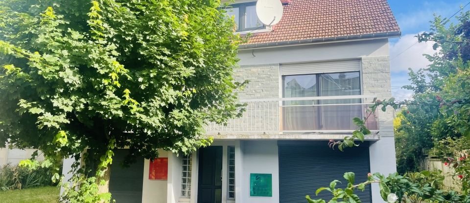 Maison 9 pièces de 240 m² à Le Havre (76620)