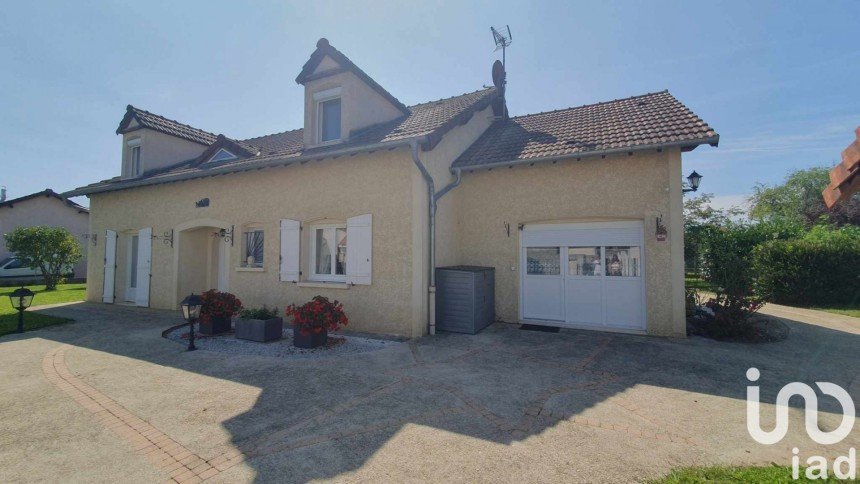 House 8 rooms of 202 m² in Saint-Dizier (52100)