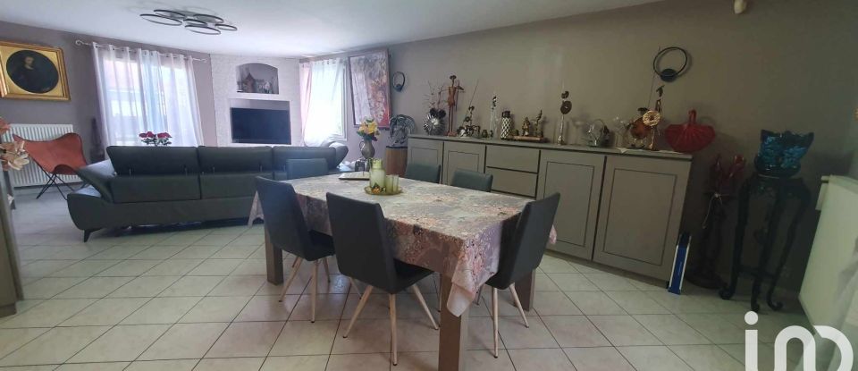 House 8 rooms of 202 m² in Saint-Dizier (52100)